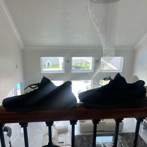 Yeezy Black Sneakers Casual Athletic Style